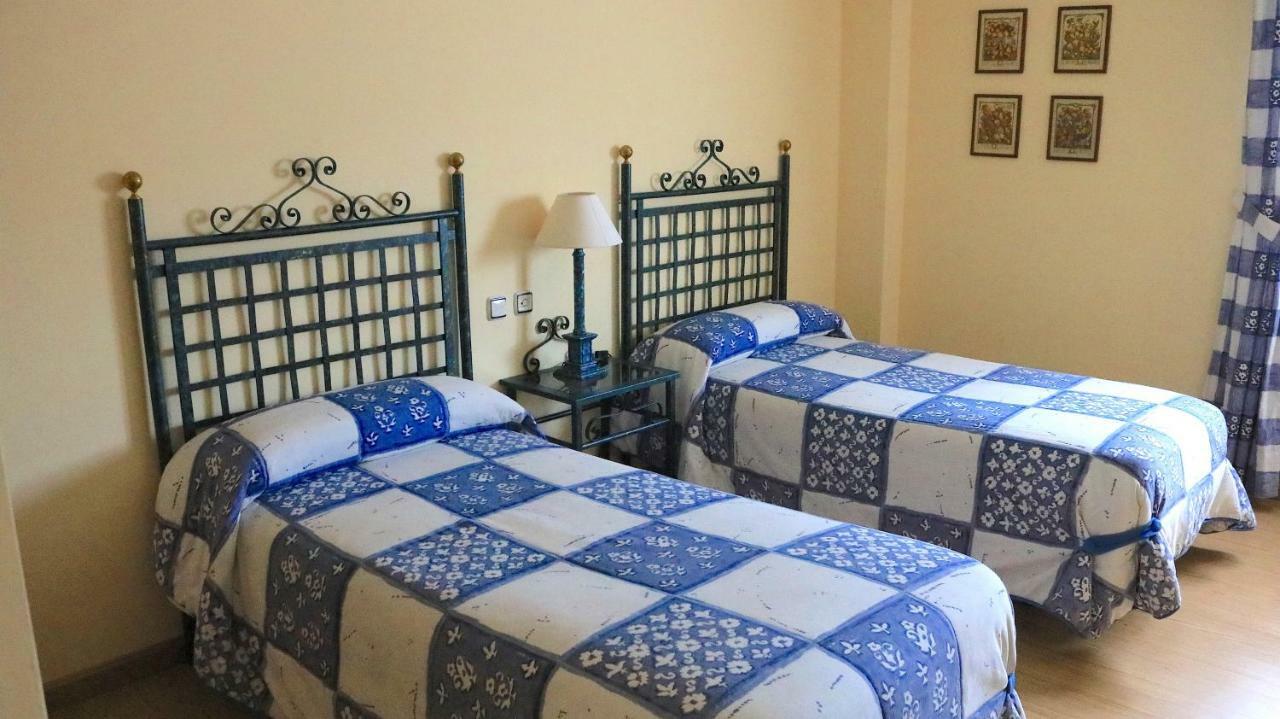 Hotel Miralba Alba de los Cardaños エクステリア 写真