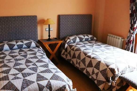 Hotel Miralba Alba de los Cardaños エクステリア 写真